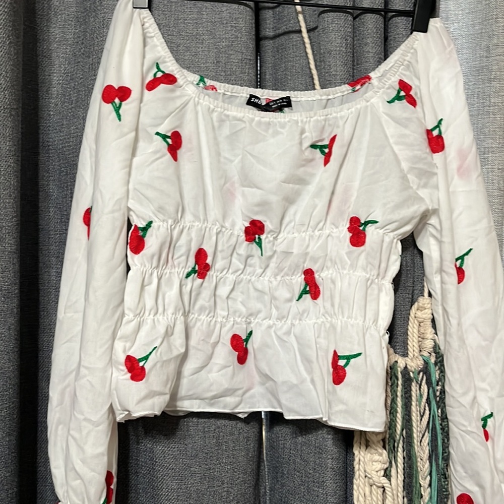 White cherry print off shoulder top
